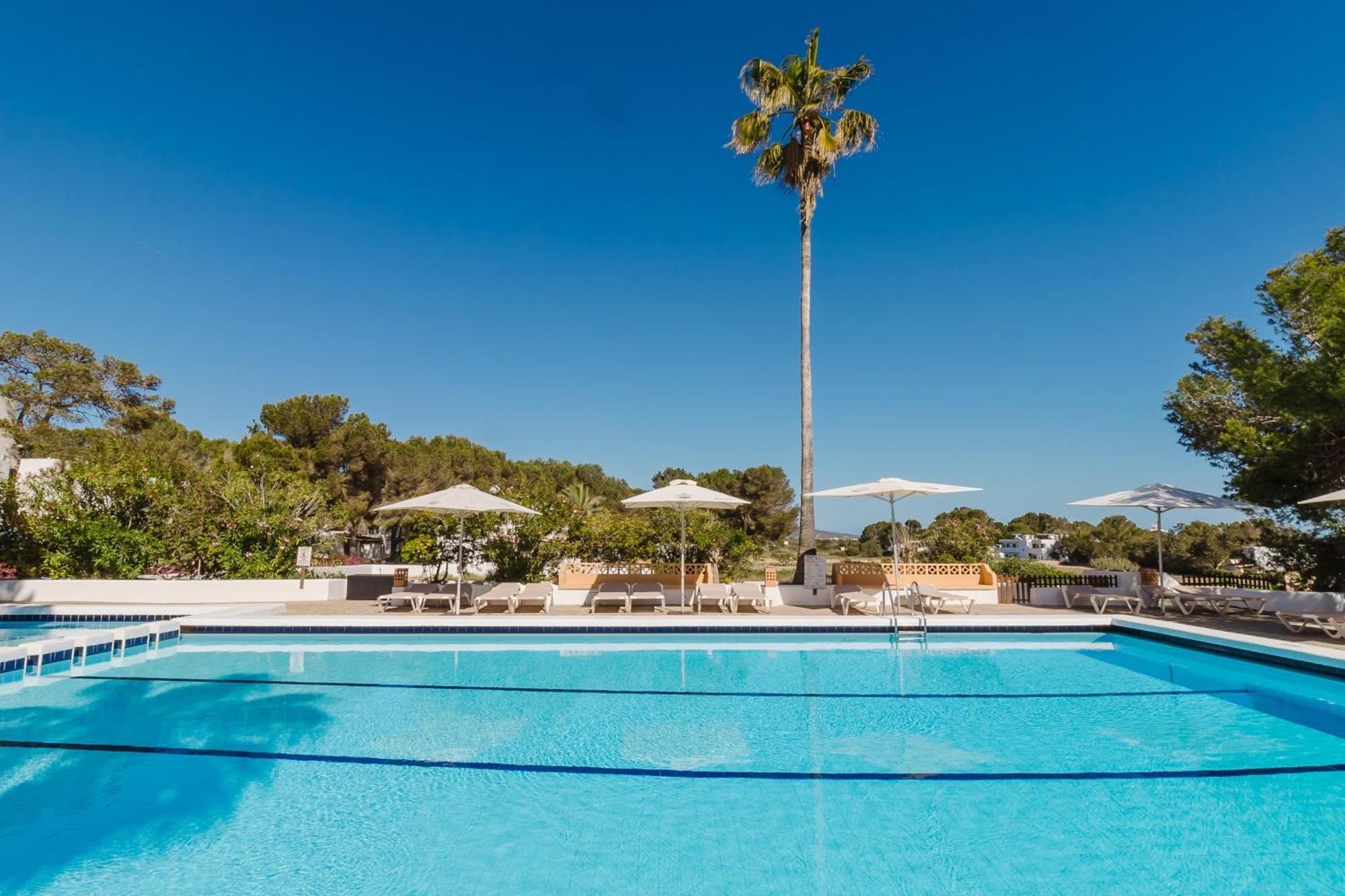 Bungalows Es Pins - Emar Hotels بلايا ميجورن المظهر الخارجي الصورة